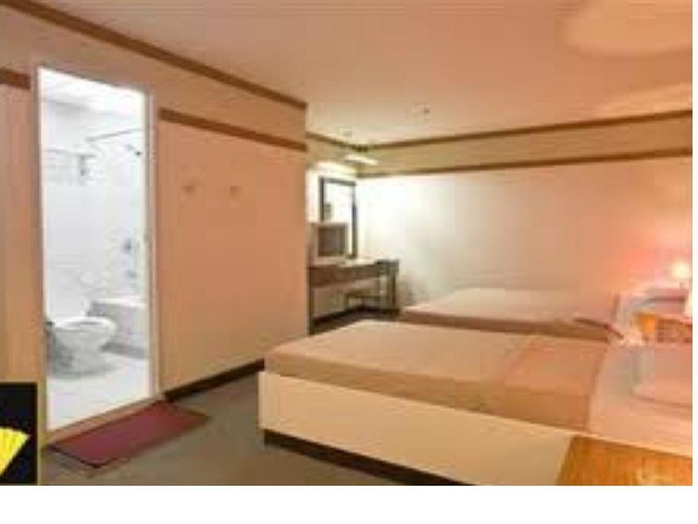 Hotel Sogo Malate Manila Bagian luar foto