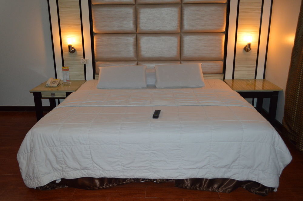 Hotel Sogo Malate Manila Bagian luar foto