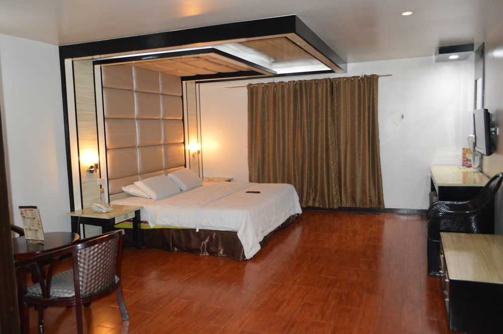 Hotel Sogo Malate Manila Bagian luar foto