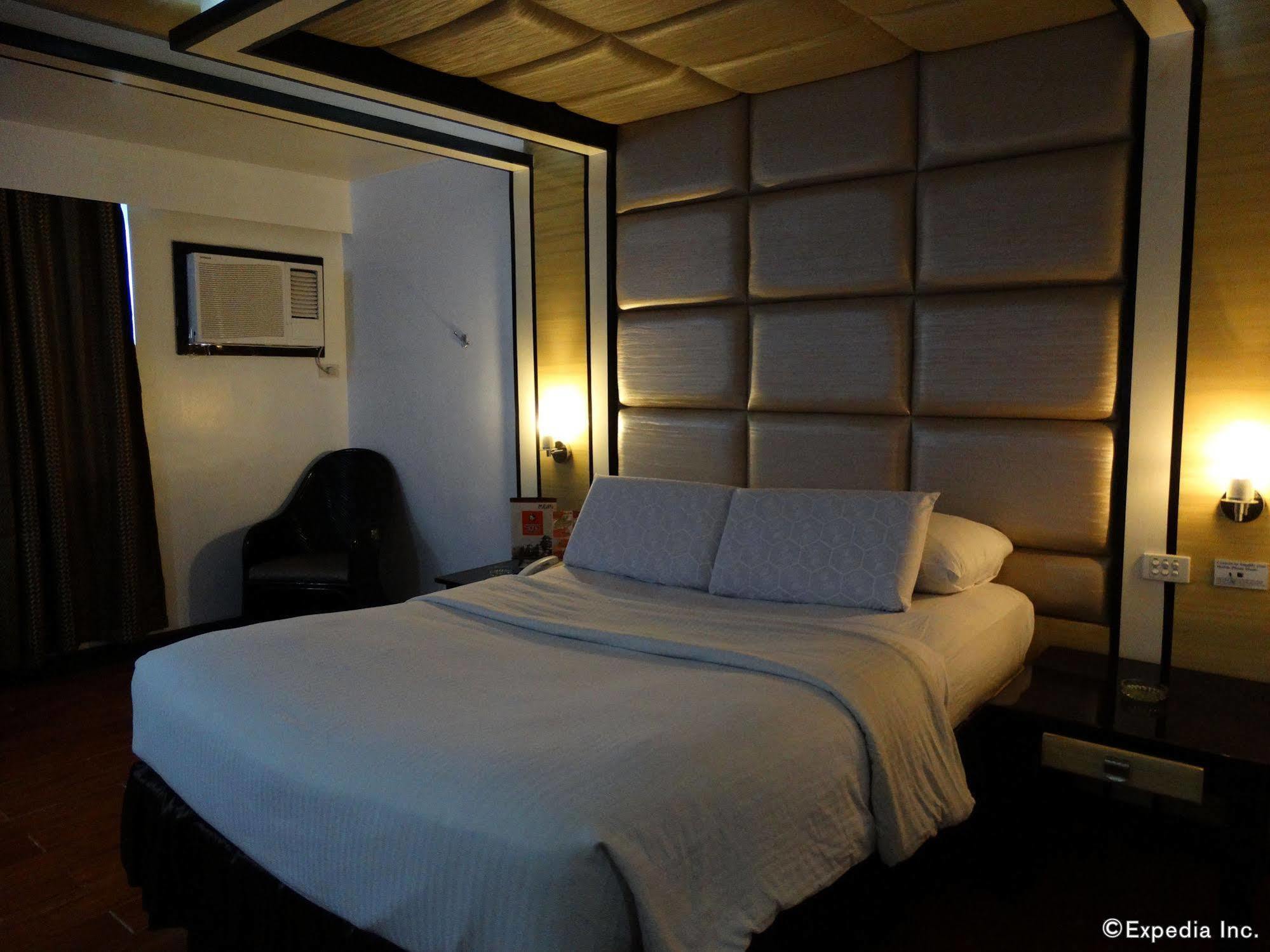 Hotel Sogo Malate Manila Bagian luar foto